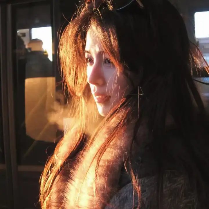 在不白不黑的世界里，熊猫笑了