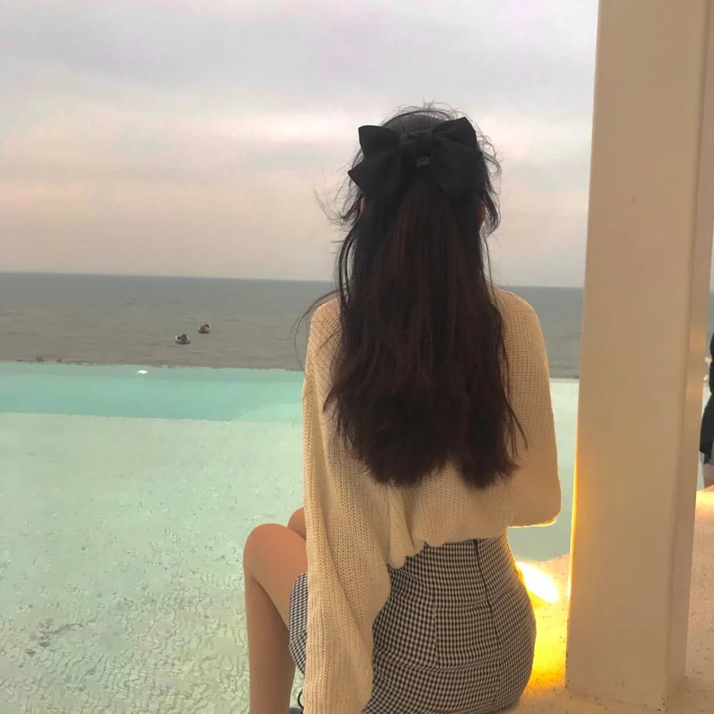 白色的女人